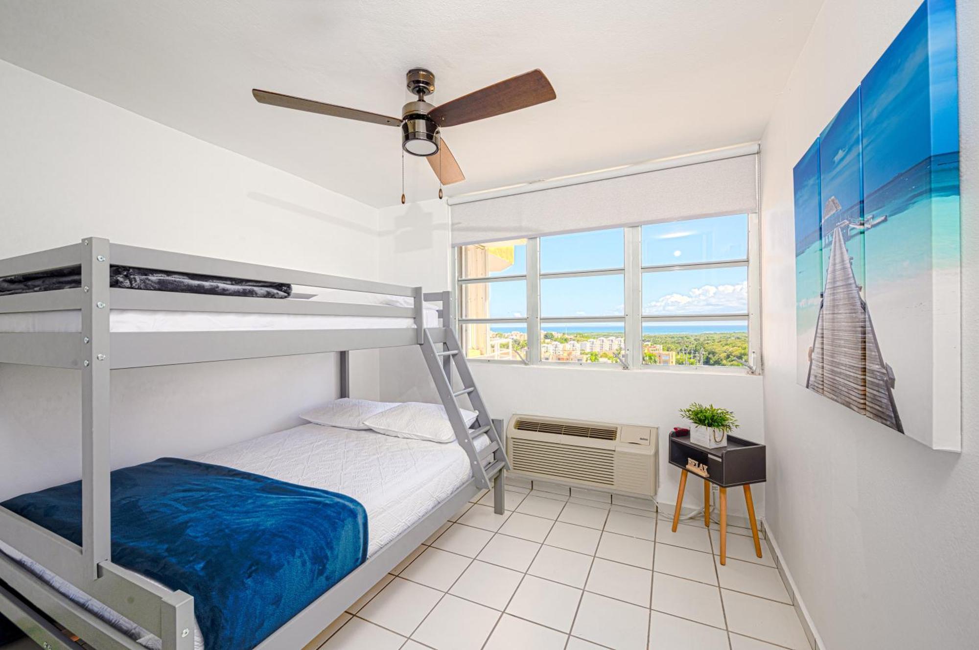 Ocean & Mountains View, Marina, Ferry, Vista Mar, Costa Esmeralda Ceiba Exterior photo